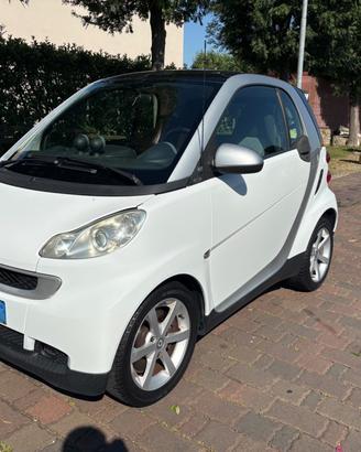 Smart ForTwo 1000 52 kW MHD coupé pure