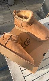 UGG MINI Botticino 38 Nuove Originali Unisex