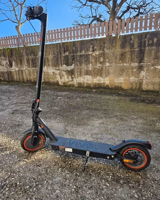 monopattino elettrico Vivo 
