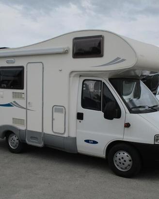 McLouis 6 posti viaggio/letto 5,98cm stato