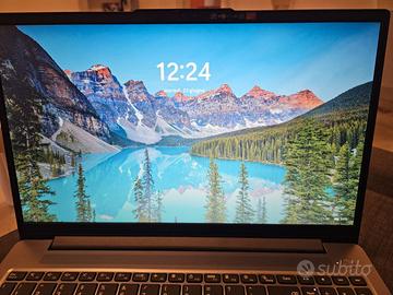Lenovo IdeaPad Slim 3 Ryzen 5, 16GB RAM, SSD 512GB