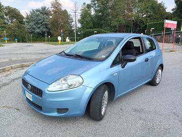 FIAT Grande Punto 1.2 Dynamic 3p Neopatentati Benz
