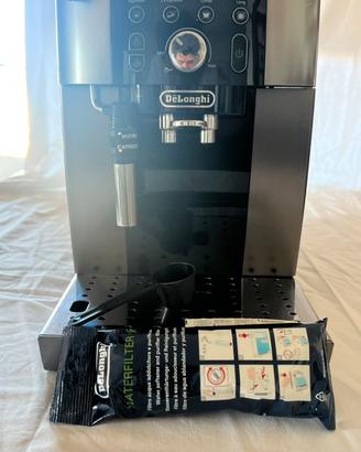 Macchina da caffè De'Longhi Magnifica S Smart