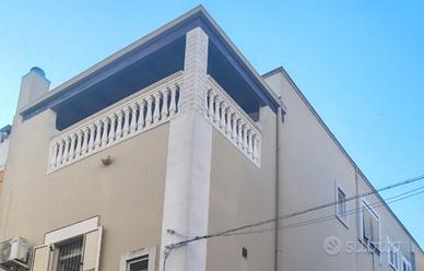 Casa indipendente con veranda