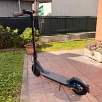Monopattino Xiaomi scooter 3
