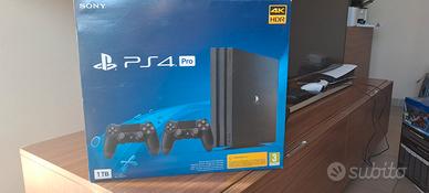 Play station 4 pro 1 TB