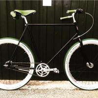 Bicicletta naked stile vintage