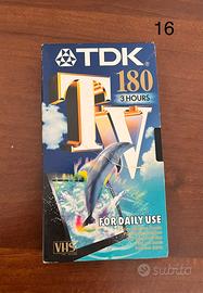 Videocassetta VHS Vergine TDK TV 180 (3 Ore)
