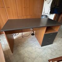 Scrivania 135x65x76