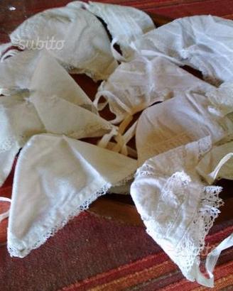 Serie di cuffiette per neonati