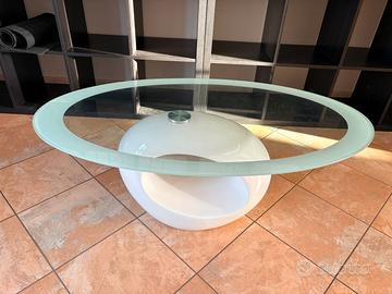 Tavolo di design moderno in vetro temperato
