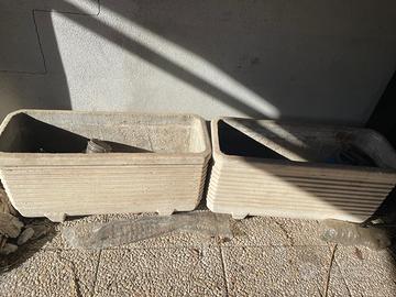 Fioriere in cemento bianco