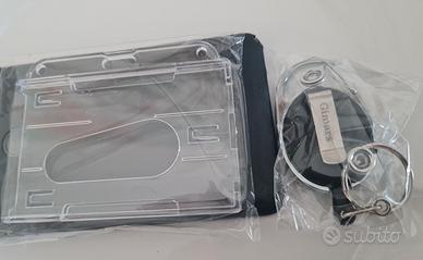 4 Set porta badge con clip retrattile o portachiav