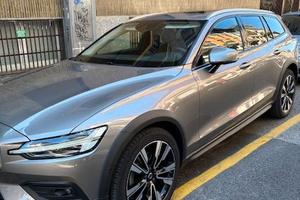 VOLVO V60 CROSS COUNTRY D4  AWD GEARTRONIC