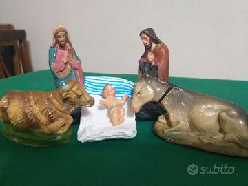 Statuine con oggettistica varia per Presepio