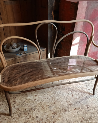 Divano Thonet