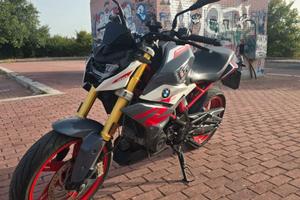 BMW G310R  2022 con 36700KM
