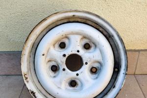 4 Cerchioni - mezzo Ford. 150 Euro trattabili