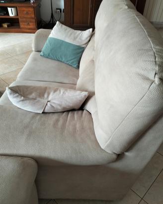 Elementi d'arredo per soggiorno