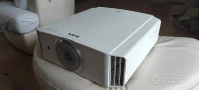 videoproiettore JVC D-ILA X500