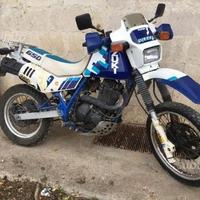 Suzuki djebel 600 smantello per pezzi di ricambio