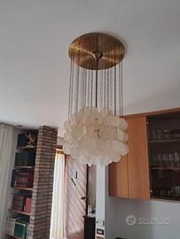 TAVOLO + SEDIE+LAMPADARIO DI DESIGN + OGGETTI VARI