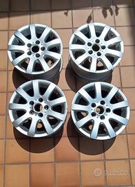 4 Cerchi in lega originale VW 15" usati