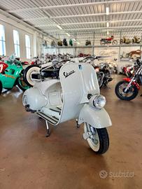 Piaggio Vespa 125 VM1T 1952 rest. tot. FARO BASSO