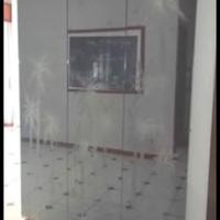 parete a specchio serigrafata e retroilluminata 