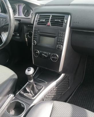 Mercedes-benz A 180 CDI Premium-NAVI-AUTOMATICA-