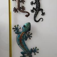 Collezione di gechi in ferro e legno
