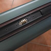 Valigia Rigida Leggera 50x45x20 - Ideale per Viagg