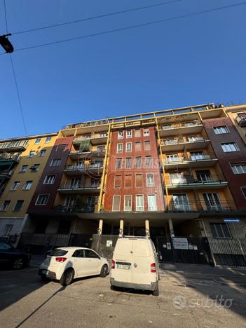 Appartamento a Milano Via Valparaiso 2 locali