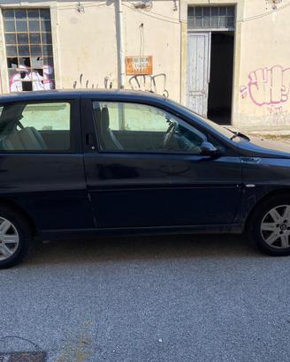 Lancia Y elefantino