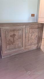 Madia rustica in legno massello finitura decapata
