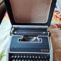 Macchina da scrivere portatile Olivetti Lettera DL