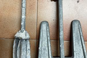 Due ancore da 1,4kg e 3kg