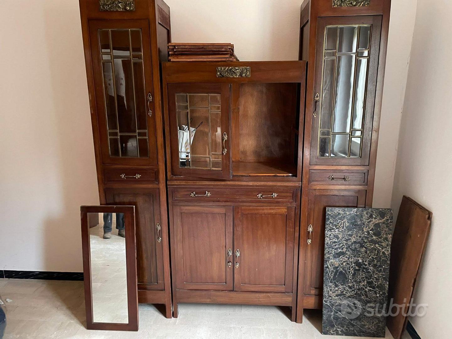 Credenza antica in legno Arredamento e Casalinghi In vendita a La Spezia