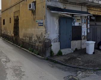 LOCALE DEPOS O GARAG 100 MT Via Regna MAR FRATTAMA