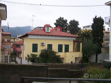 Laigueglia alloggi in villa 30m dal mare