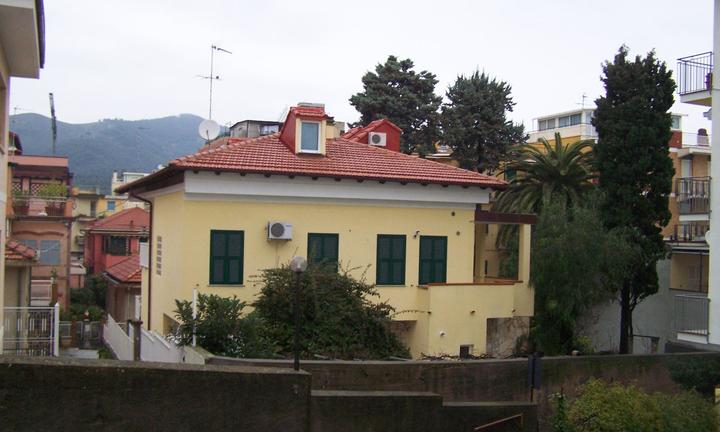 Laigueglia alloggi in villa 30m dal mare