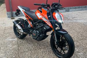 KTM Duke 125