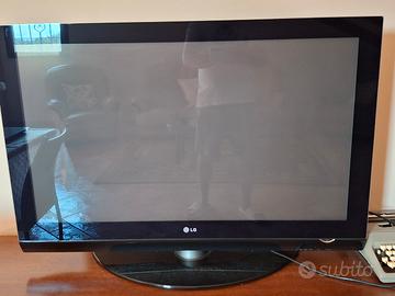 tv 44'' per seconda casa oppure  per  consolle 