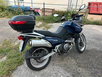 Suzuki Freewind 650