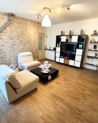 Appartamento con Ingresso Indipendente Rif PTA/012