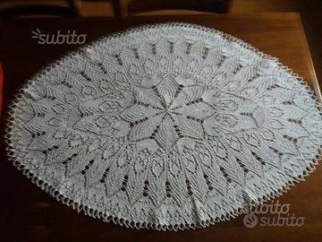 Centrotavola in cotone lavorato a ferri