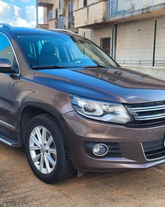 Volkswagen Tiguan 2.0 TDI 110 CV Sport & Style Blu
