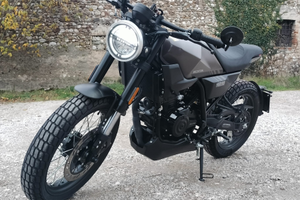Brixton Crossfire 125