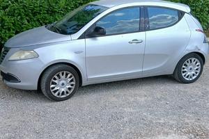 Lancia usata