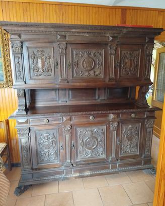MOBILE IN LEGNO  LAVORATO 